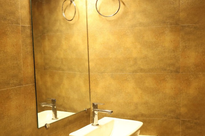 Room 16 of 17