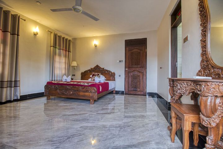Room 4 of 26
