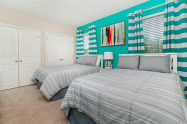 Room 27 of 28