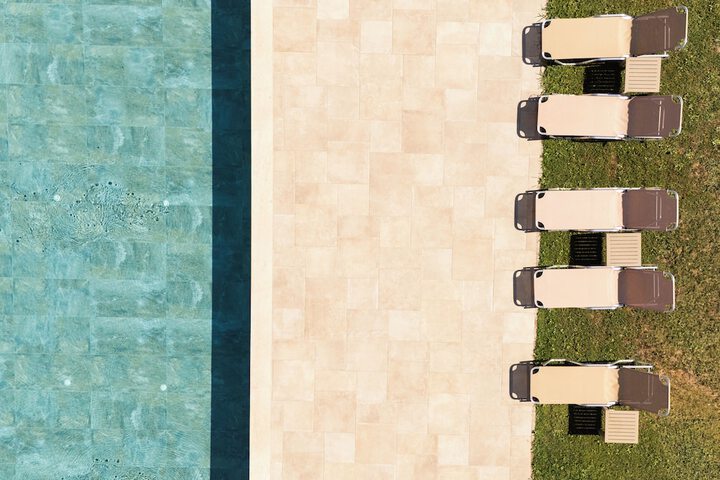 Pool 65 of 132