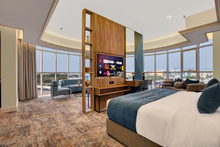 Room 10 of 35