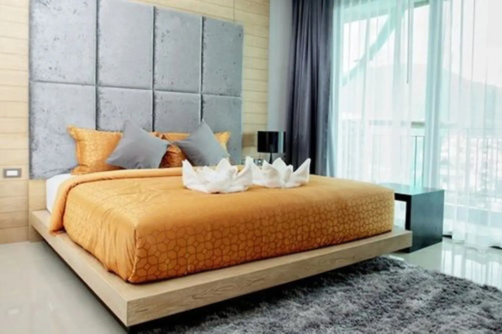 Room 5 of 22