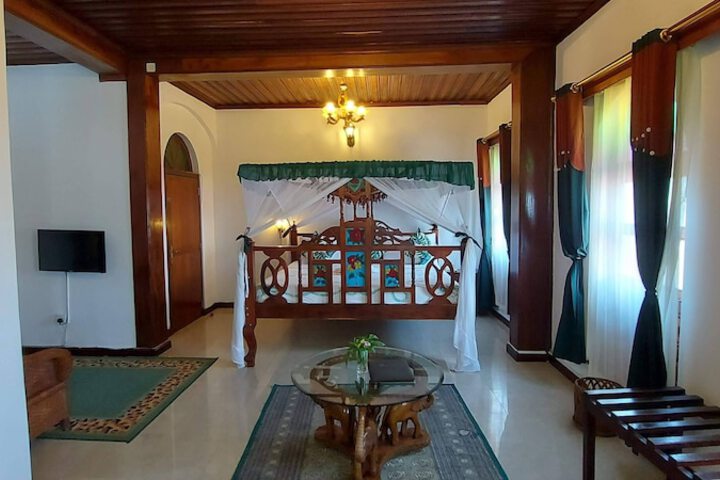 Room 20 of 43