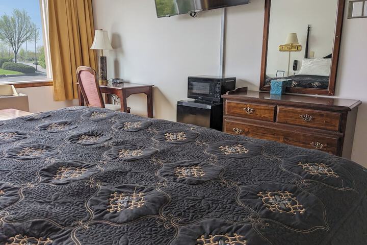 Room 19 of 42