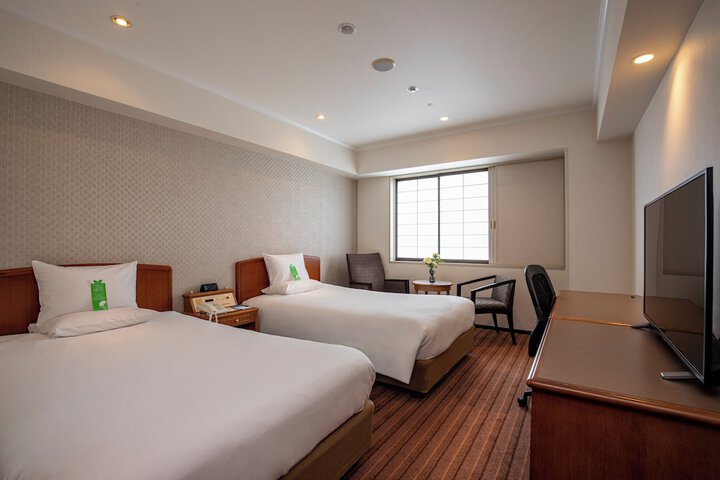 Room 26 of 75