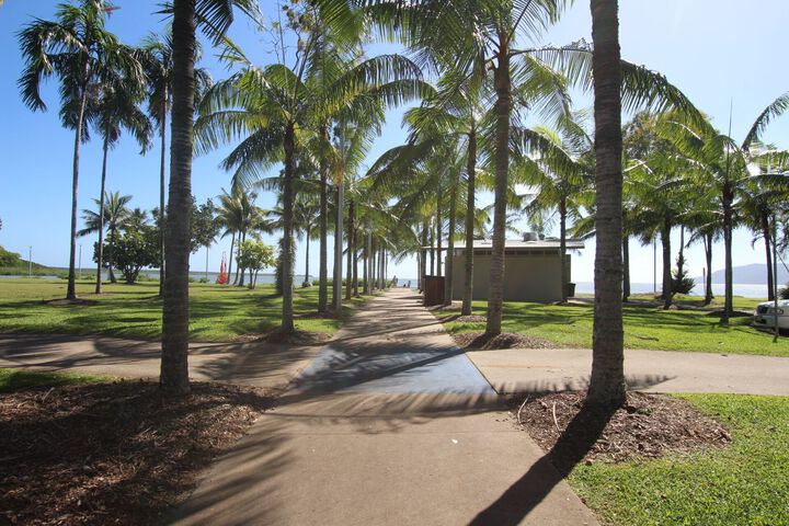 Beach 8 of 31