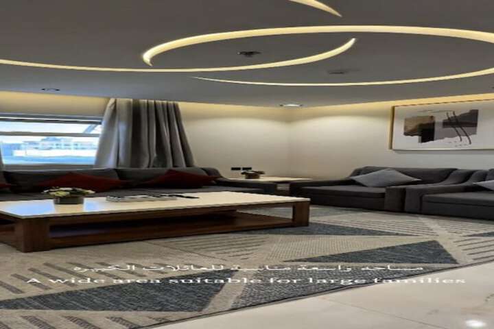 Room 16 of 32
