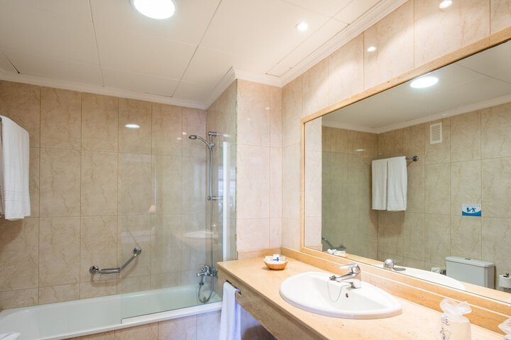 Clean Restrooms