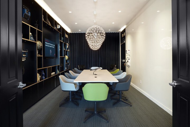 Meeting facility