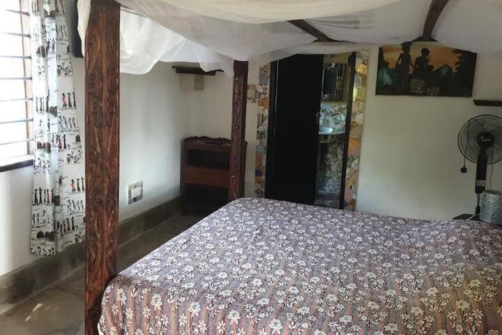 Room 15 of 66