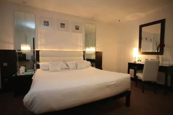 Room 7 of 45