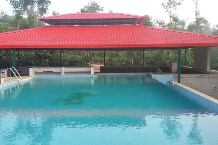 Pools & Facilities