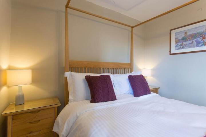 Room 4 of 46