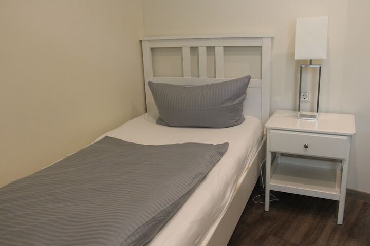Room 15 of 68