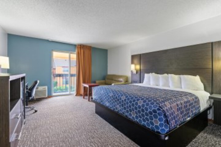 Room 15 of 42