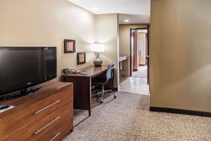 Room 14 of 39