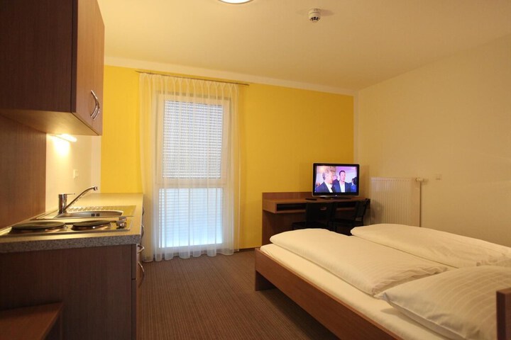 Room 13 of 39
