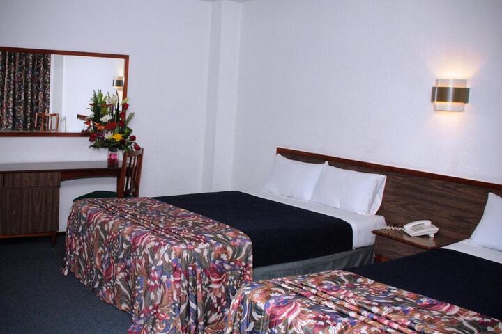 Room 32 of 53