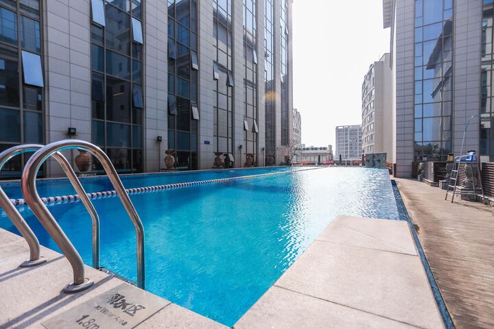 Pool 58 of 98