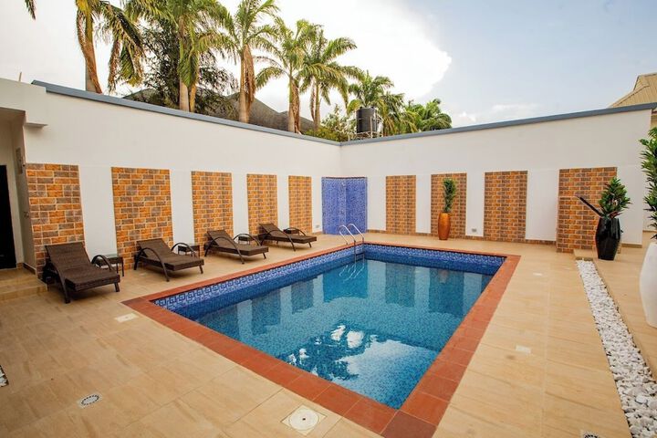 Pool 14 of 36