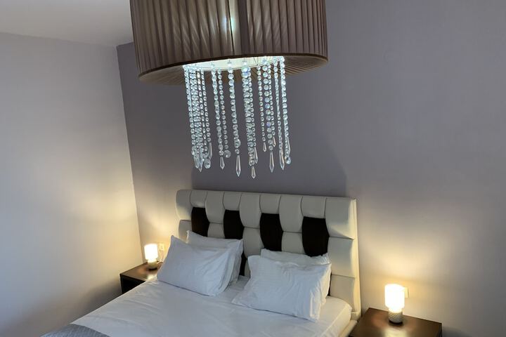 Room 10 of 45
