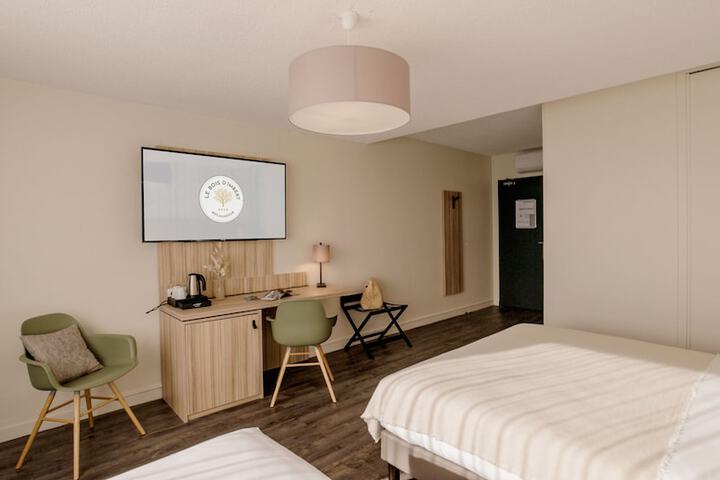 Room 3 of 52