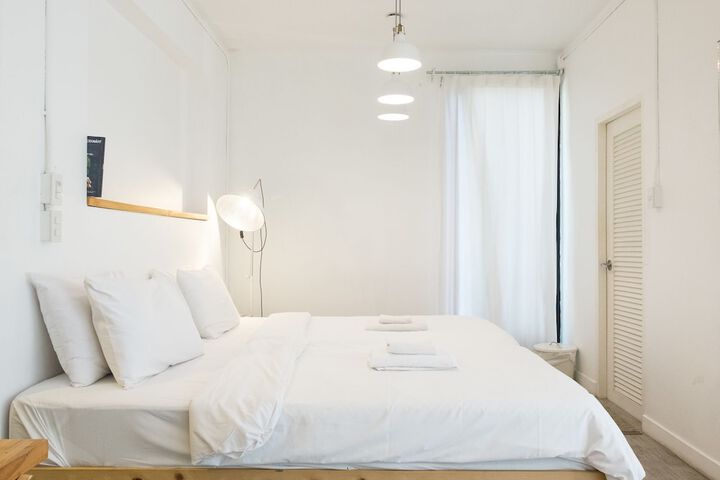Room 54 of 100