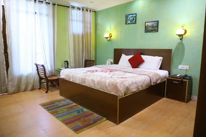 Room 7 of 43