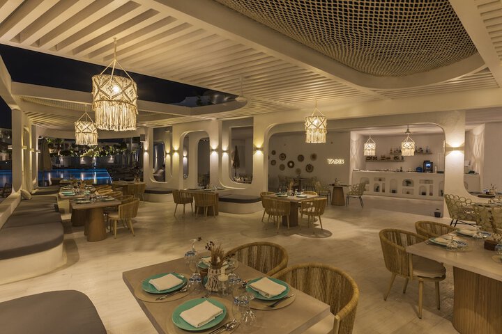 Dining 62 of 74