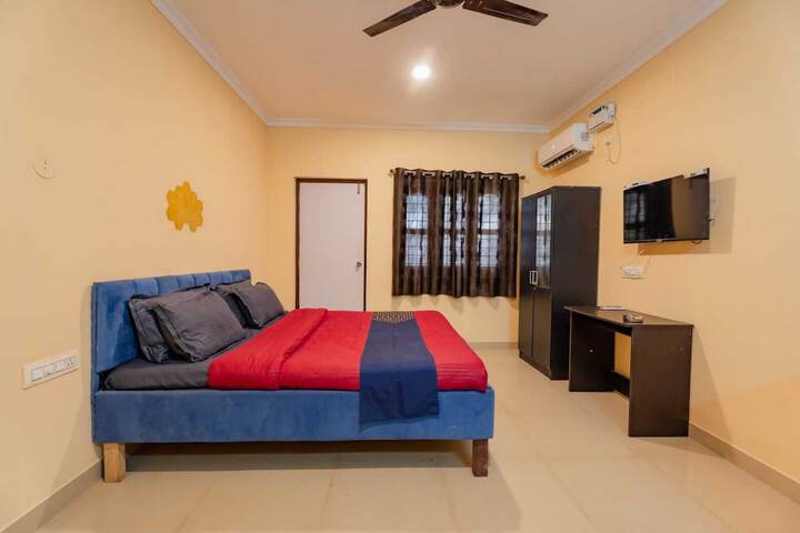 Room 6 of 31