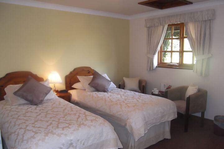 Room 5 of 22