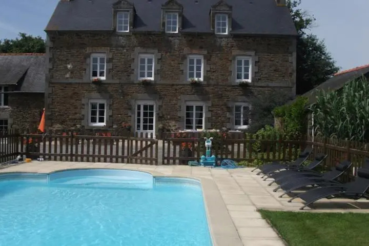 Pool 10 of 10