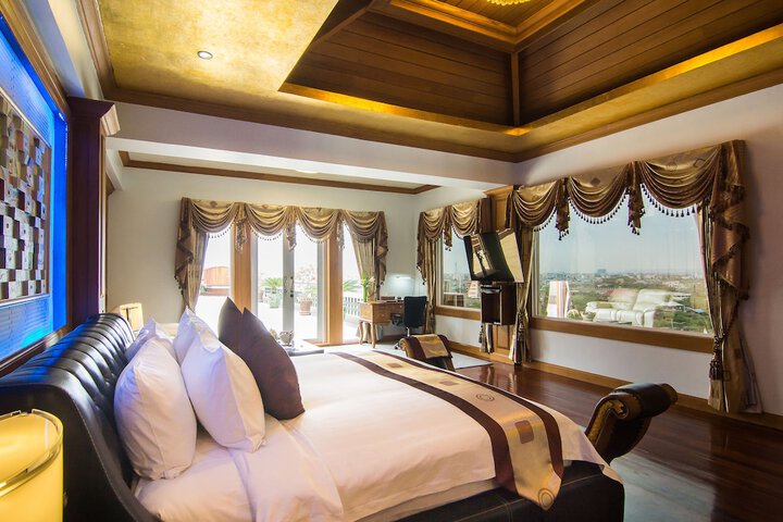 Room 36 of 181