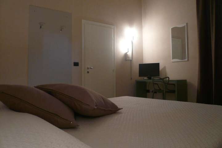Room 16 of 51