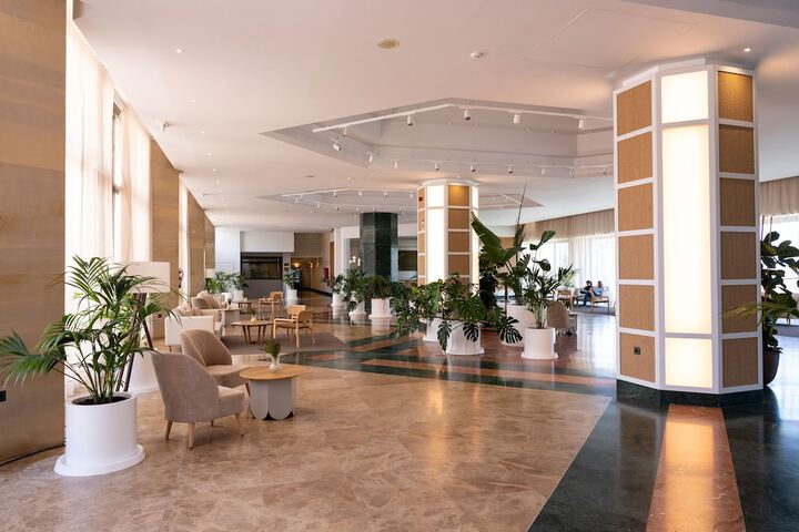 Hotel Interior 17 of 124