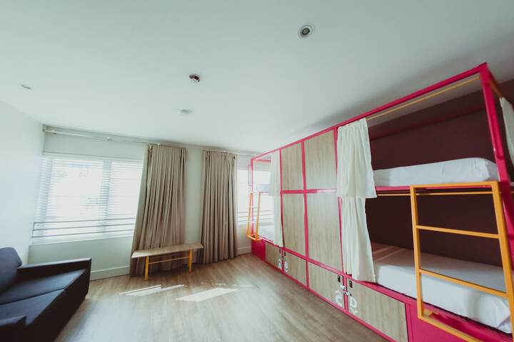 Room 58 of 118