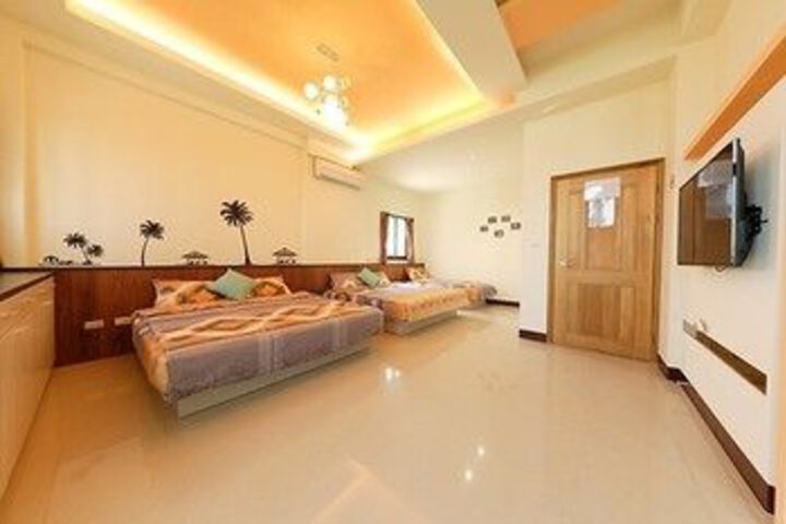 Room 18 of 23
