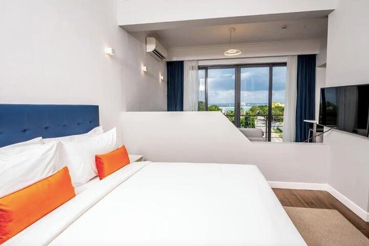 Room 21 of 66