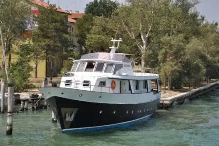 Photo of SARAH SUN ISLAND