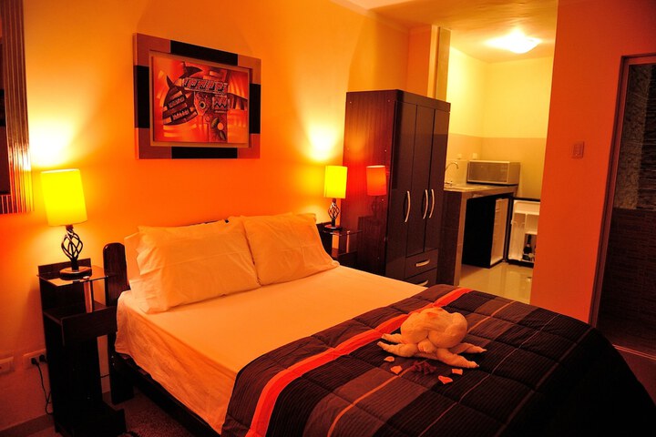 Room 22 of 100