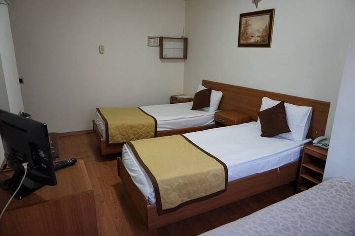 Room 11 of 49