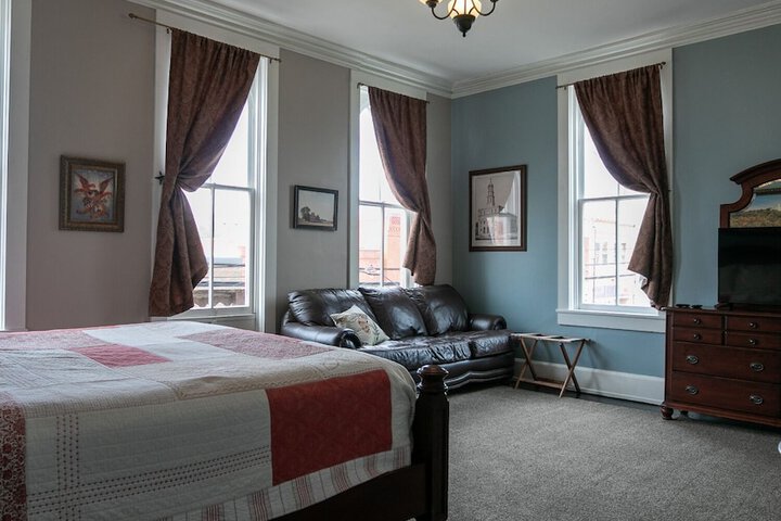 Room 49 of 79