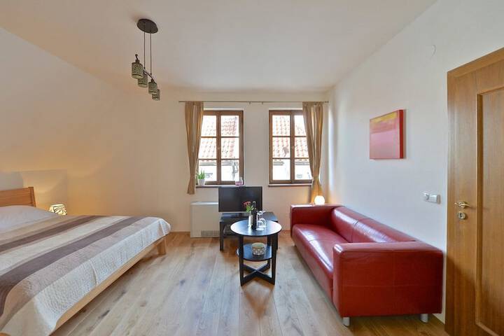 Room 15 of 31