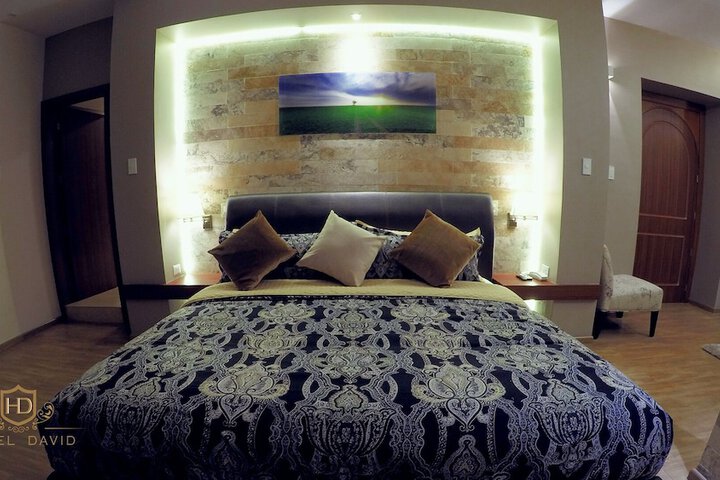 Room 19 of 101