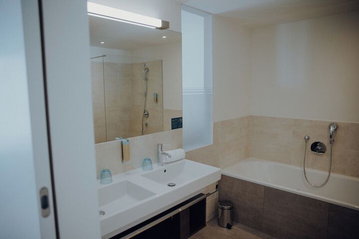 Room 25 of 58