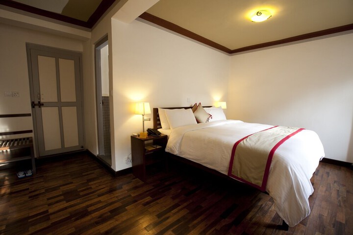 Room 14 of 82