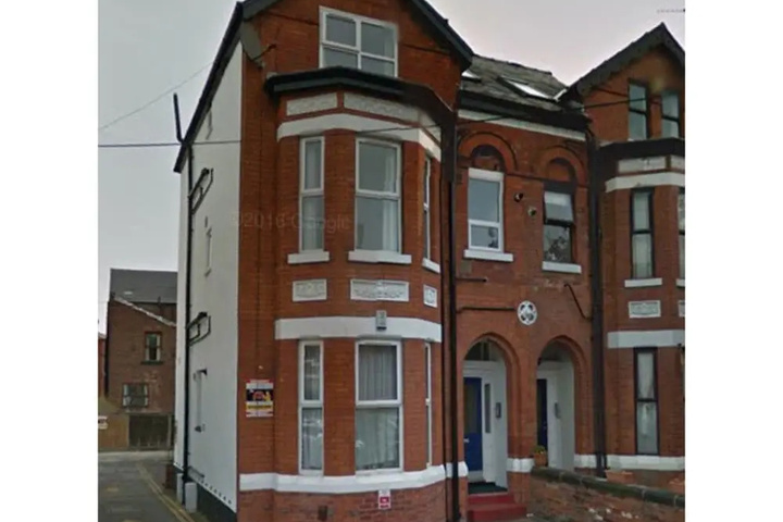 Fantastically Modern Clean 1 Bedroom Flat for 4