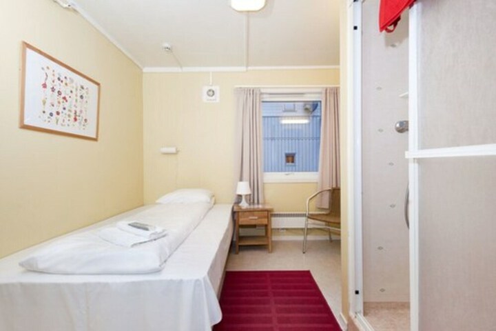 Room 13 of 41