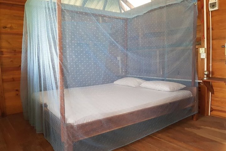 Room 7 of 24