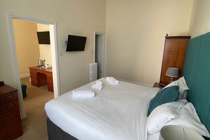 Room 47 of 97